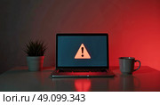 Компьютер с предупреждающим знаком на темном фоне / Computer with a warning sign on a dark background. Стоковое AI-изображение, AI-художник Валерий Лукин / Фотобанк Лори