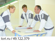 planning an interior decoration. Стоковое фото, агентство Ingram Publishing / Фотобанк Лори