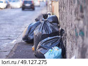 City trash cans. Стоковое фото, агентство Ingram Publishing / Фотобанк Лори