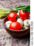 spring salad. Стоковое фото, агентство Ingram Publishing / Фотобанк Лори