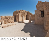Ruins of Herods castle in fortress Masada, Israel. Стоковое фото, агентство Ingram Publishing / Фотобанк Лори