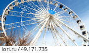 in south africa close up of the blur ferris weel  texture background and sky. Стоковое фото, агентство Ingram Publishing / Фотобанк Лори