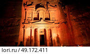 the antique site of petra in jordan the beautiful wonder of the world at night. Стоковое фото, агентство Ingram Publishing / Фотобанк Лори