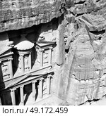 from high  the antique site of petra in jordan the beautiful wonder of the world. Стоковое фото, агентство Ingram Publishing / Фотобанк Лори