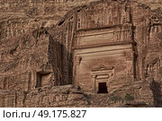 tomb in the antique site of petra in jordan the beautiful wonder of the world. Стоковое фото, агентство Ingram Publishing / Фотобанк Лори