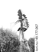 blur south africa  windmill  turbine technology in the national park. Стоковое фото, агентство Ingram Publishing / Фотобанк Лори