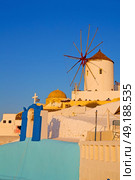  old mill in santorini      greece europe  and the   sky. Стоковое фото, агентство Ingram Publishing / Фотобанк Лори