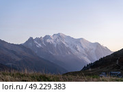 Mont Blanc Mountain in French Alps. France. (2023 год). Стоковое фото, фотограф Максим Забаровский / Фотобанк Лори