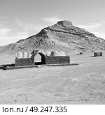 blur in iran near yazd the antique zoroastrian temple abandonated house and contruction. Стоковое фото, агентство Ingram Publishing / Фотобанк Лори