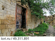 Заброшенный аул Гамсутль в Дагестане. Стоковое фото, фотограф Римма Тельнова / Фотобанк Лори