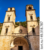 Church of St. Tryphon in the city of Kotor, Montenegro. (2021 год). Стоковое фото, фотограф Емельянов Евгений Викторович / Фотобанк Лори