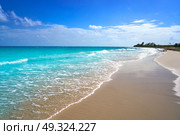 Mahahual Caribbean beach in Costa Maya of Mayan Mexico. Стоковое фото, агентство Ingram Publishing / Фотобанк Лори