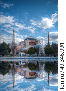 Hagia Sophia (Ayasofya) museum view from the Sultan Ahmet Park in Istanbul, Turkey. Стоковое фото, агентство Ingram Publishing / Фотобанк Лори