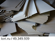 Cartoon paper ream from Cutting guillotine. Cartoon paper ream from Cutting guillotine Shears machine in a printing factory. Стоковое фото, агентство Ingram Publishing / Фотобанк Лори