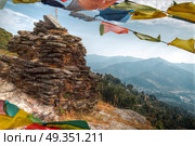flags develop in the foothills of the Himalayas. Tibet. flags develop in the foothills of the Himalayas. Стоковое фото, агентство Ingram Publishing / Фотобанк Лори