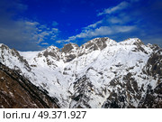 Benasque and Cerler mountains in Pyrenees of Huesca in Spain. Стоковое фото, агентство Ingram Publishing / Фотобанк Лори