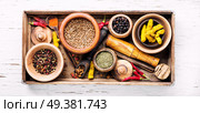 Big set Indian spices and herbs.Food and cuisine ingredients.Colorful spices. Spices ingredients for cooking. Стоковое фото, агентство Ingram Publishing / Фотобанк Лори