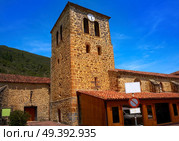 Potes old Saint Vicente church in Cantabria of Spain. Стоковое фото, агентство Ingram Publishing / Фотобанк Лори