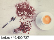 coffee break concept - cup of espresso, spoon and coffee break lettering, retro toned. coffee break concept. Стоковое фото, агентство Ingram Publishing / Фотобанк Лори
