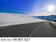 Andorra Grandvalira sector road to Pas de la Casa in Pyrenees mountains. Стоковое фото, агентство Ingram Publishing / Фотобанк Лори