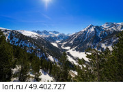 Baqueira  in Lerida Catalonia ski spot resort in Aran Valley of Pyrenees Spain. Стоковое фото, агентство Ingram Publishing / Фотобанк Лори