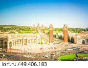 Square of Spain at summer day - venetian towers and National museum of Barcelona, Spain, toned. Square of Spain, Barcelona. Стоковое фото, агентство Ingram Publishing / Фотобанк Лори