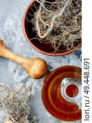 Maral root, medicinal plant of Siberian medicine.Medicinal plant.Alternative herbal medicine. Maral root in herbal medicine. Стоковое фото, агентство Ingram Publishing / Фотобанк Лори