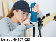 the opportunity for women laborers. Стоковое фото, агентство Ingram Publishing / Фотобанк Лори