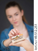 antismoking with broken cigarettes in a trap. Стоковое фото, агентство Ingram Publishing / Фотобанк Лори