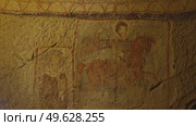 Frescoes in the cave churches of Cappadocia. Стоковое видео, видеограф German Zvyagin / Фотобанк Лори