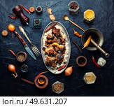 Spicy vindaloo meat with rice. Pork cooked in spicy garlic sauce. Vindaloo, meat in fried spices. Стоковое фото, агентство Ingram Publishing / Фотобанк Лори