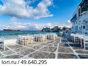 seaside cafe at Little venice district of Mykonos island, Greece. Mykonos island, Greece. Стоковое фото, агентство Ingram Publishing / Фотобанк Лори
