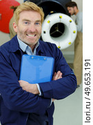 happy engineer accurate project plan. Стоковое фото, агентство Ingram Publishing / Фотобанк Лори