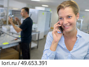 happy and friendly customer representative. Стоковое фото, агентство Ingram Publishing / Фотобанк Лори