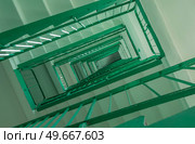 Лестница зеленая. Стоковое фото, фотограф Александр Кучеров / Фотобанк Лори