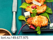 Appetizing chicken breast roasted in breadcrumbs. Chicken schnitzel in breadcrumbs. Fried chicken strips in breadcrumbs. Стоковое фото, агентство Ingram Publishing / Фотобанк Лори