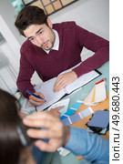 designer choosing color samples for design project. Стоковое фото, агентство Ingram Publishing / Фотобанк Лори