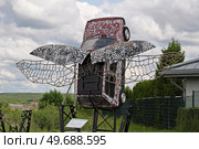 Инсталяция "Автожук" Редакционное фото, фотограф Лариса Вишневская / Фотобанк Лори