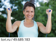 after excersice shoulde extend the muscle. Стоковое фото, агентство Ingram Publishing / Фотобанк Лори