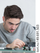 assemble and disassembling. Стоковое фото, агентство Ingram Publishing / Фотобанк Лори