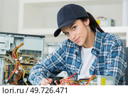 the hardware assembler. Стоковое фото, агентство Ingram Publishing / Фотобанк Лори