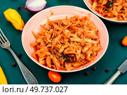 Appetizing stewed cabbage on a plate. German cuisine.. Traditional stewed or braised cabbage. Стоковое фото, агентство Ingram Publishing / Фотобанк Лори