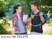 a hiking couple having issues. Стоковое фото, агентство Ingram Publishing / Фотобанк Лори