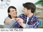 young parents expect a baby. Стоковое фото, агентство Ingram Publishing / Фотобанк Лори