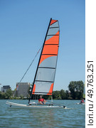 sailing on a lake - summer and sports theme. Стоковое фото, агентство Ingram Publishing / Фотобанк Лори