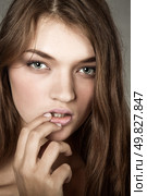 portrait of attractive girl. Studio shot. Стоковое фото, агентство Ingram Publishing / Фотобанк Лори