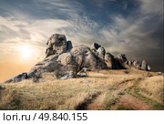 Road to the Valley of Ghosts in autumn. Стоковое фото, агентство Ingram Publishing / Фотобанк Лори