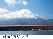 Fuji fujisan from yamanaka lake at Yamanashi Japan. Стоковое фото, агентство Ingram Publishing / Фотобанк Лори