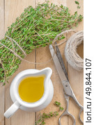 Thyme oil. Стоковое фото, агентство Ingram Publishing / Фотобанк Лори