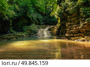 Второй водопад Руфабго - Каскадный. Адыгея (2024 год). Редакционное фото, фотограф Татьяна Новикова / Фотобанк Лори